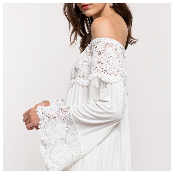 POL Make it Romance Lace Tunic - Picture 6 of 12